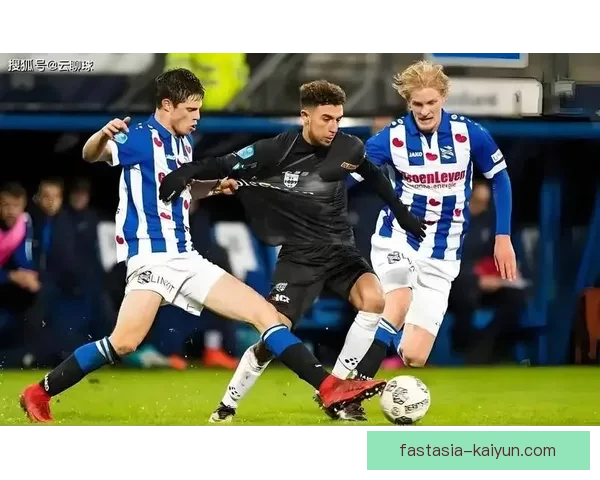 荷甲埃因霍温近期状态回暖，展现出强劲竞争力。